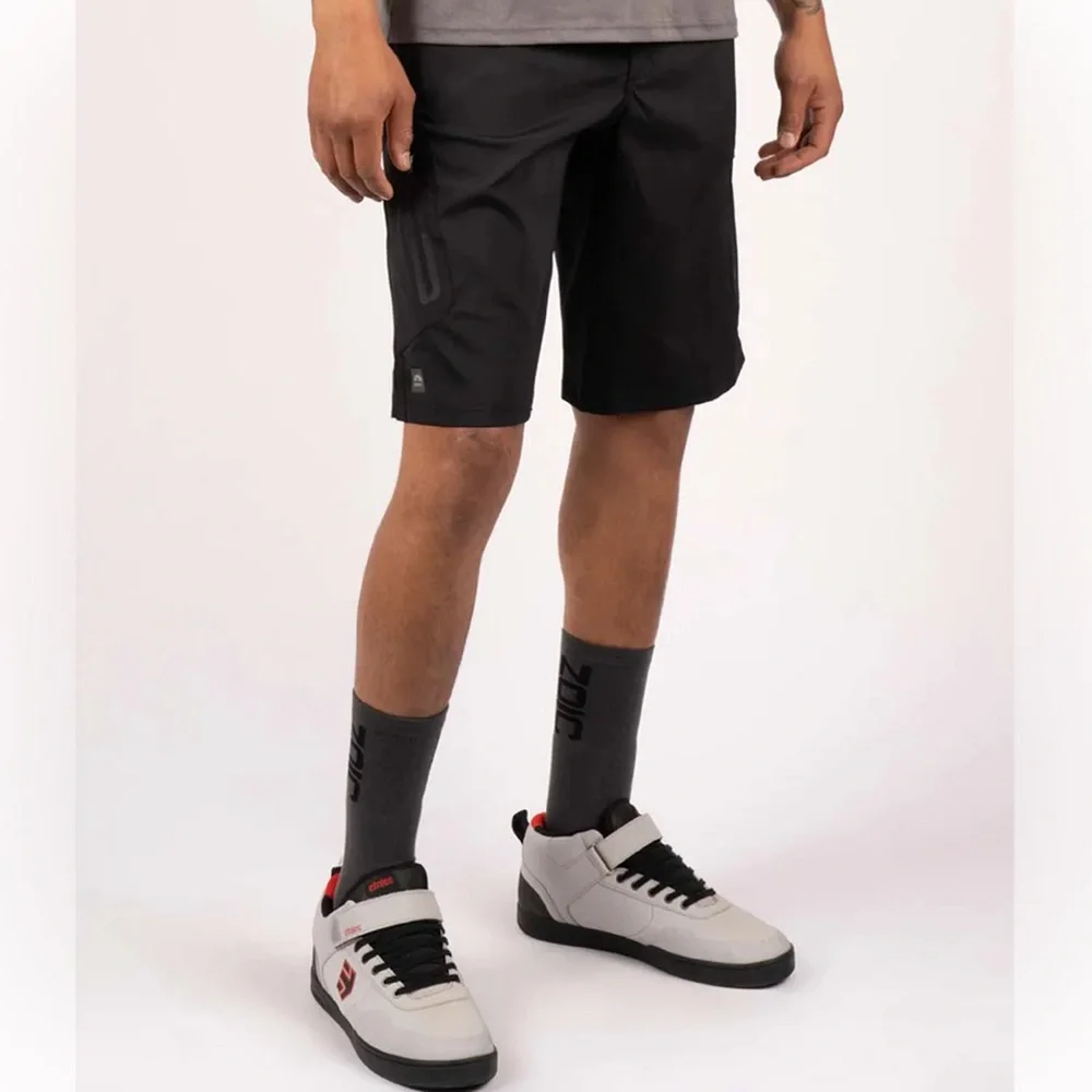 NEW Zoic men 3XL mountain biking shorts chamois black cycling Adj waist pockets